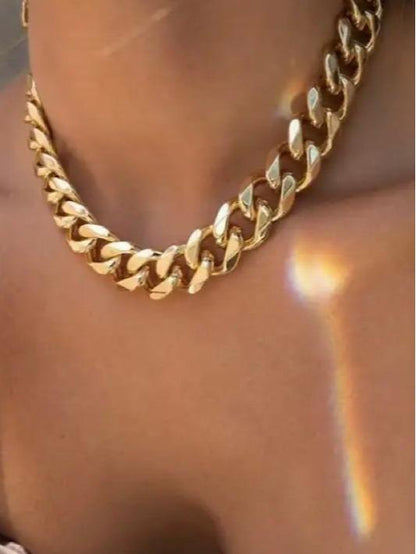 Mariah's Gold Chunky Chain Necklace